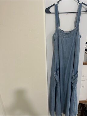 Carly Jean Los Angeles Light Blue Denim Maxi Dress with Pockets